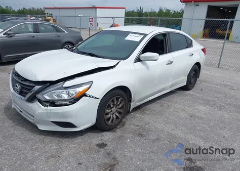 2016 Nissan Altima 2.5 S z USA, uszkodzony, nr VIN 1N4AL3AP0GN332435